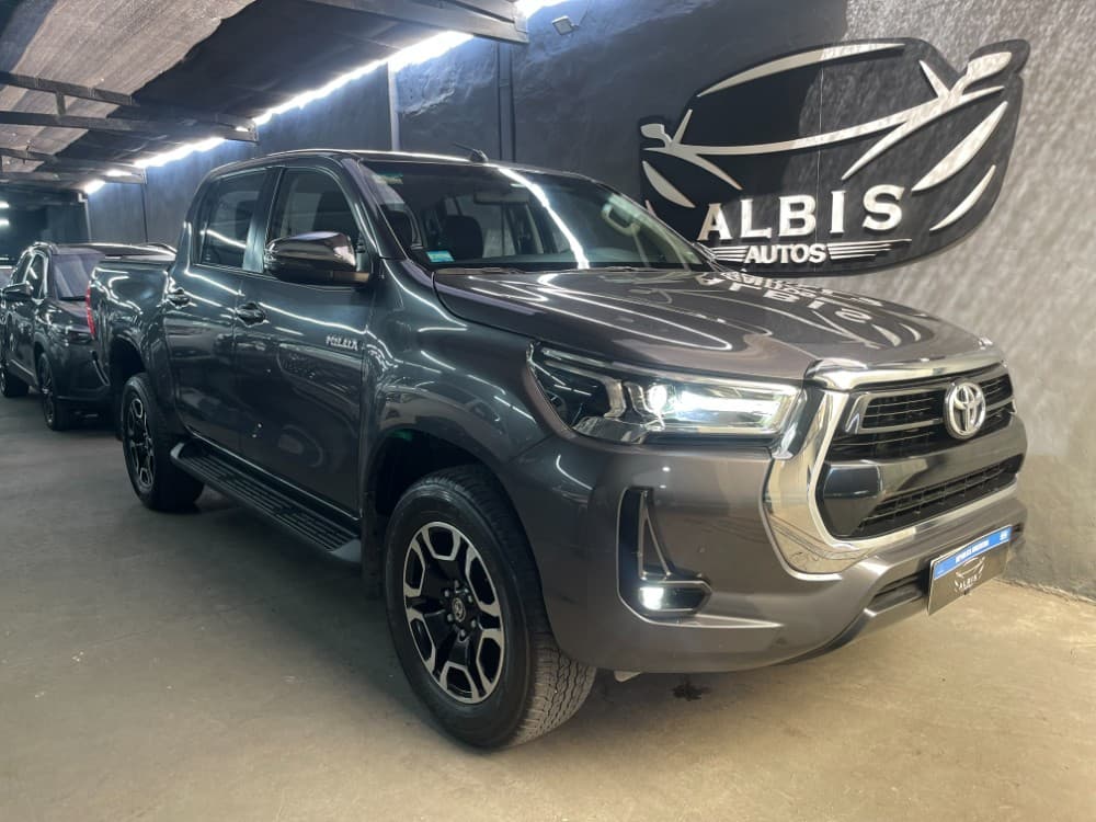 Toyota hilux srv 4x4